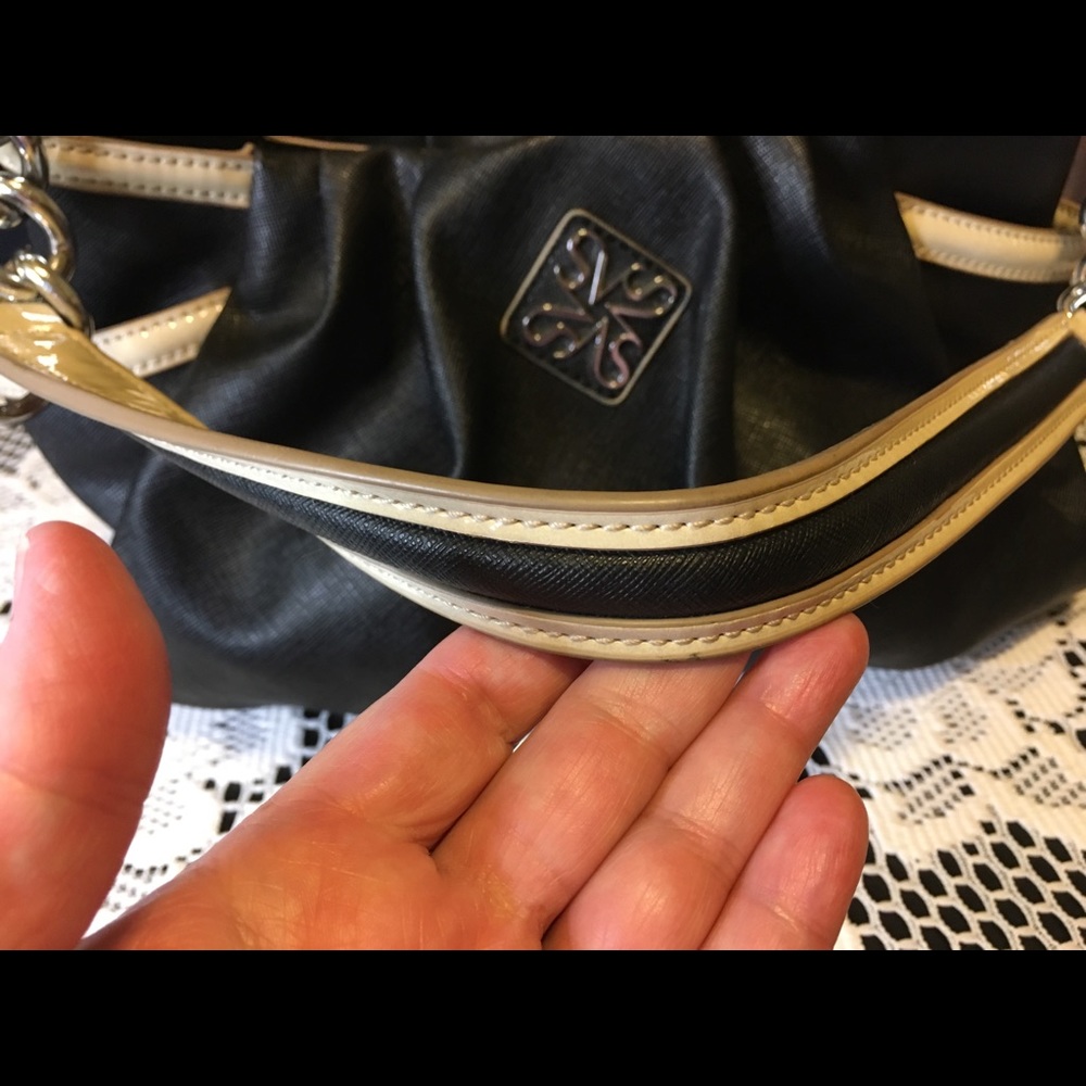 NWOT Vera Wang Bag - Picture 5 of 7